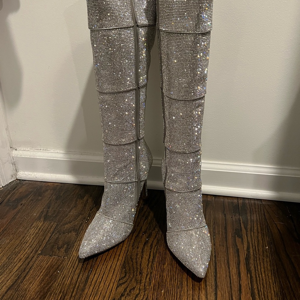 Steve Madden Rare Sparkling Silver Rhinestone Heeled Boots